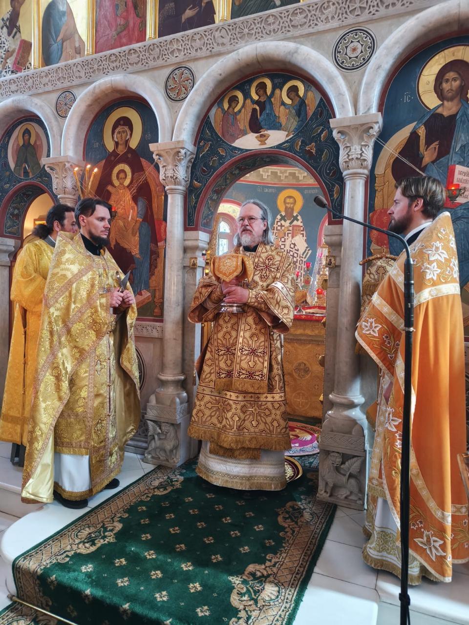 Богослужение в праздник Сретения Господнего